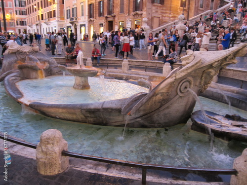 fountain near Spanish Steps