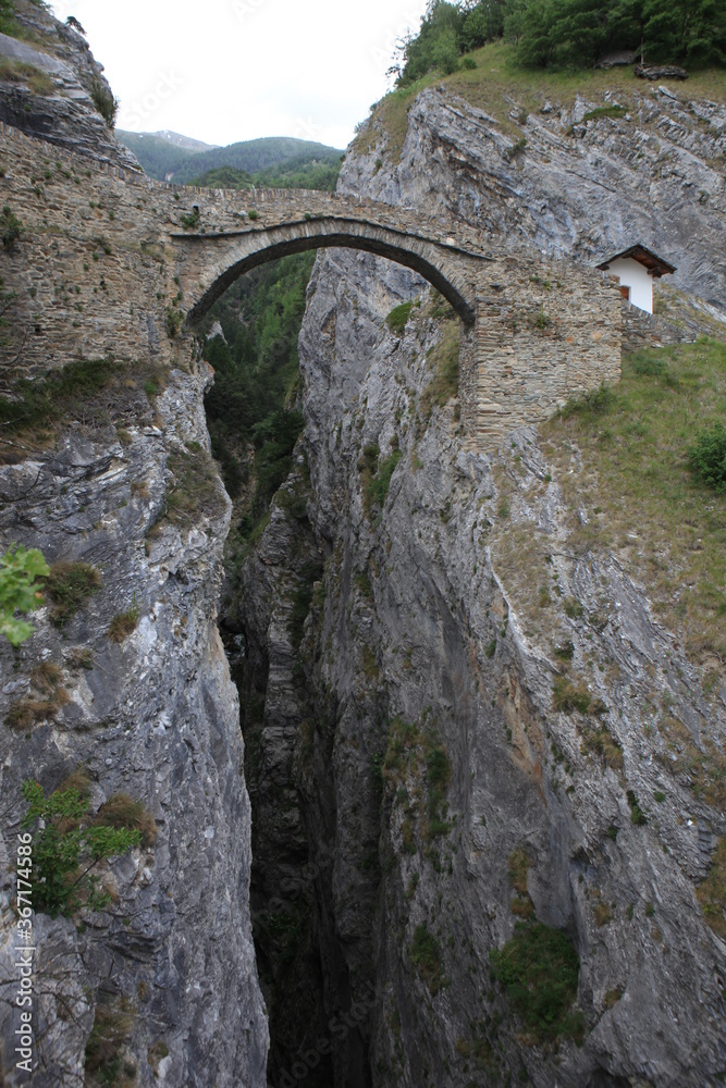 Hohe Brücke bei Leuk