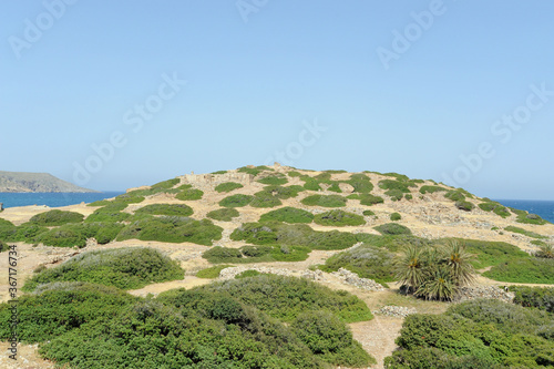 Les ruines de l'acropole d'Itanos près de Palaikastro à Sitia en Crète photo