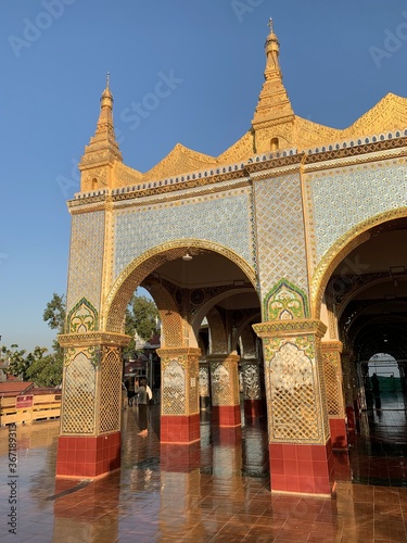 Temple Sutaungpyei à Mandalay, Myanmar © Atlantis