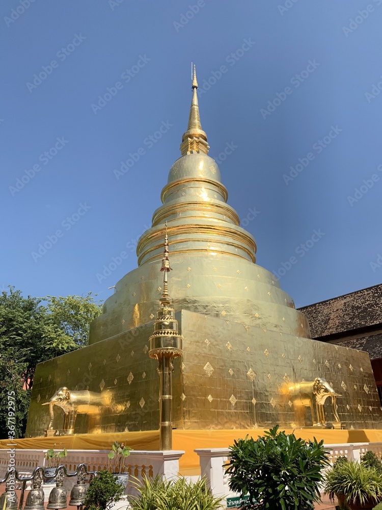 Naklejka premium Wat Phra Singh à Chiang Mai, Thaïlande 