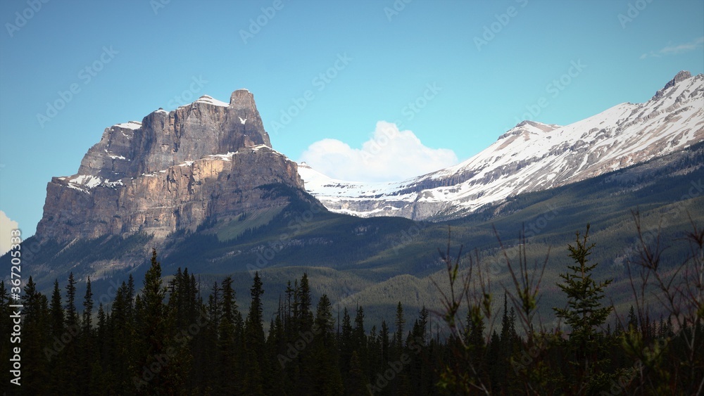 Fototapeta premium mountain range and peaks