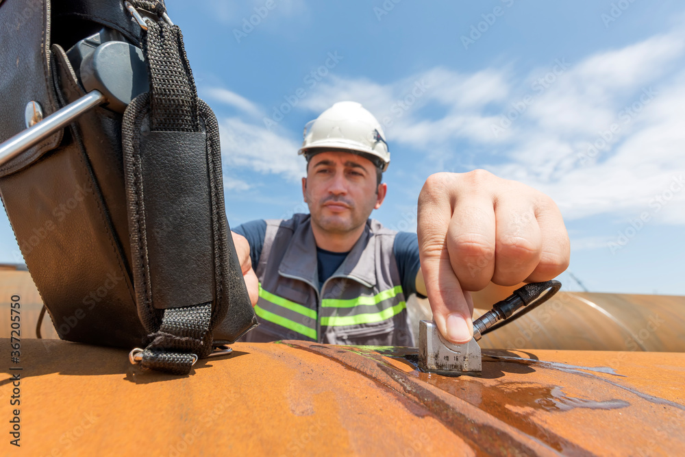 Professianal is inspection to pipe welds with ultrasonic testing. It is ...