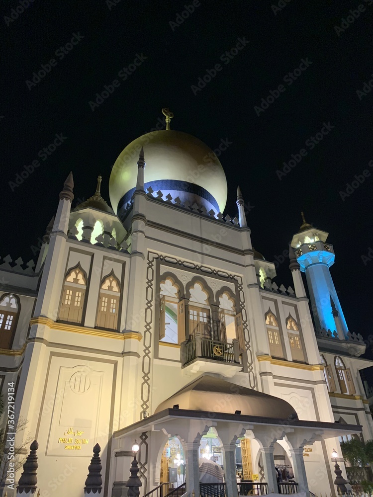 Obraz premium Mosquée de nuit à Singapour
