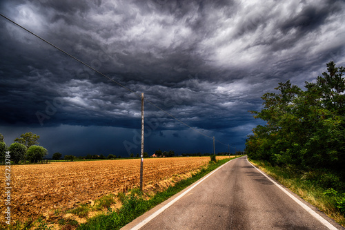 Cielo da temporale estivo photo