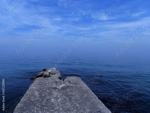 Foto A breathtaking picture of the never-ending sea