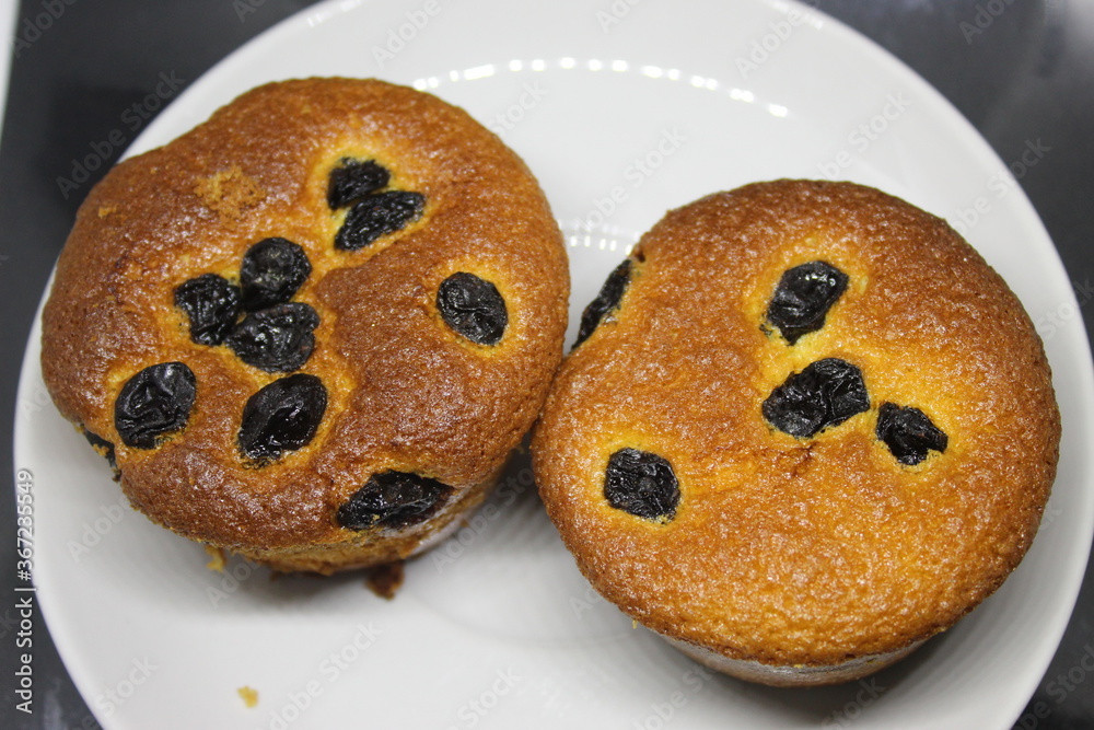 muffins with chocolate muffins with chocolate