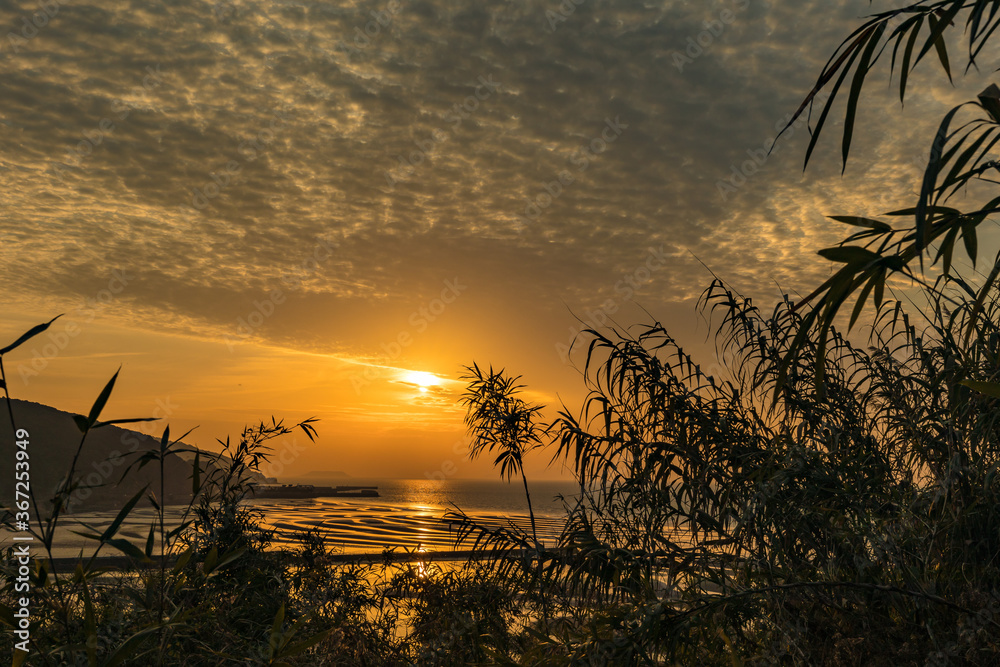 Obraz premium Zachód słońca na Kumamoto Mikoshi Coast okosikikaigan3