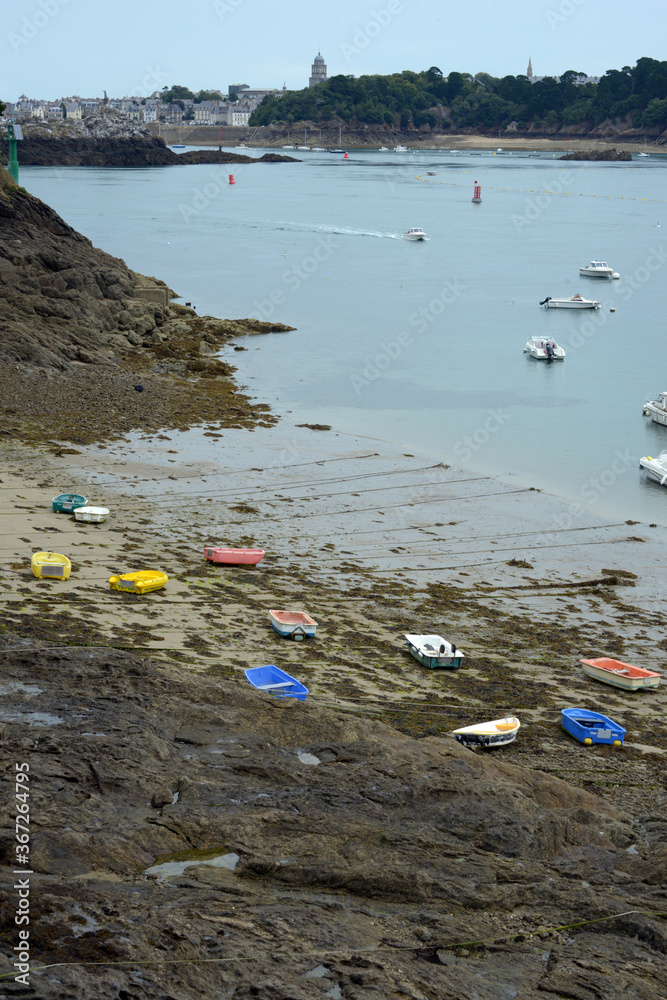 Plage du port de La Vicomté à Dinard Plage du port de La Vicomté à Dinard