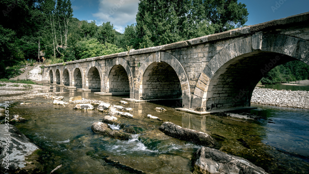 Pont de Montclus