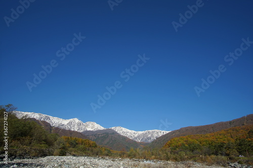 typical mountain landscape of Japanese alps in Hakuba at early Autumn © Hirotsugu