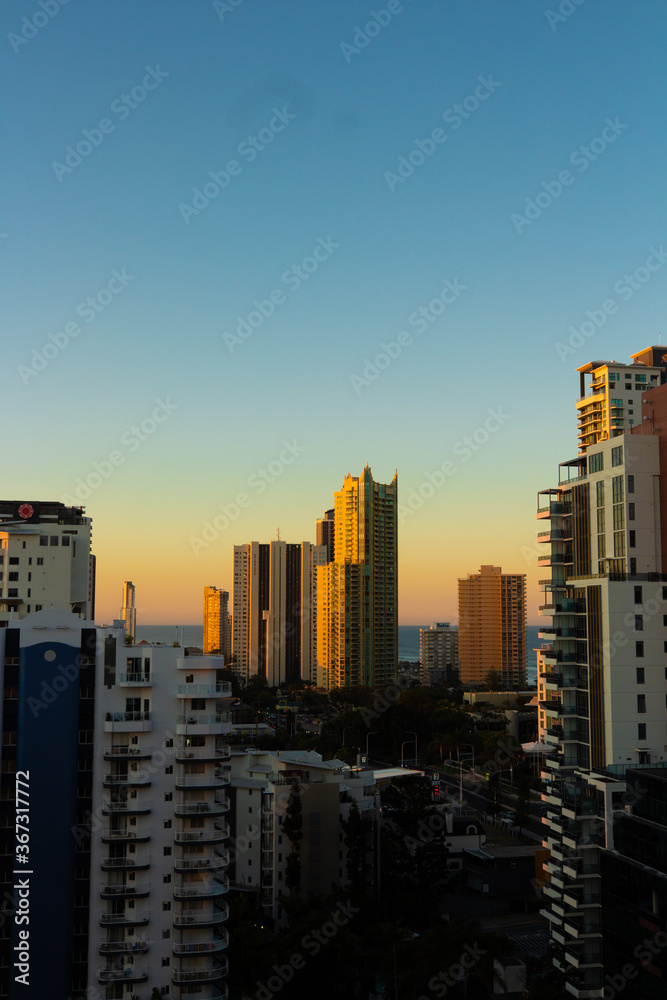 Obraz premium sunset over the city