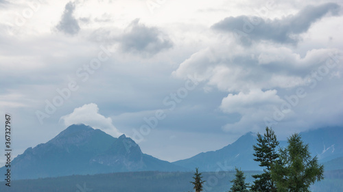 Tatry w chmurach