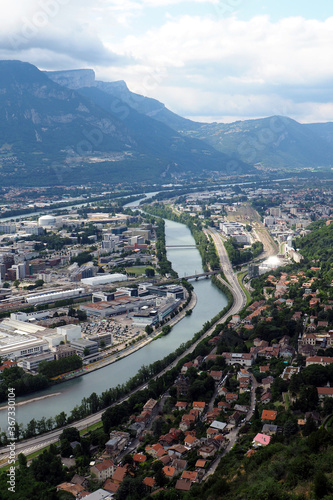 Vue sur la ville de Grenoble depuis la Bastille