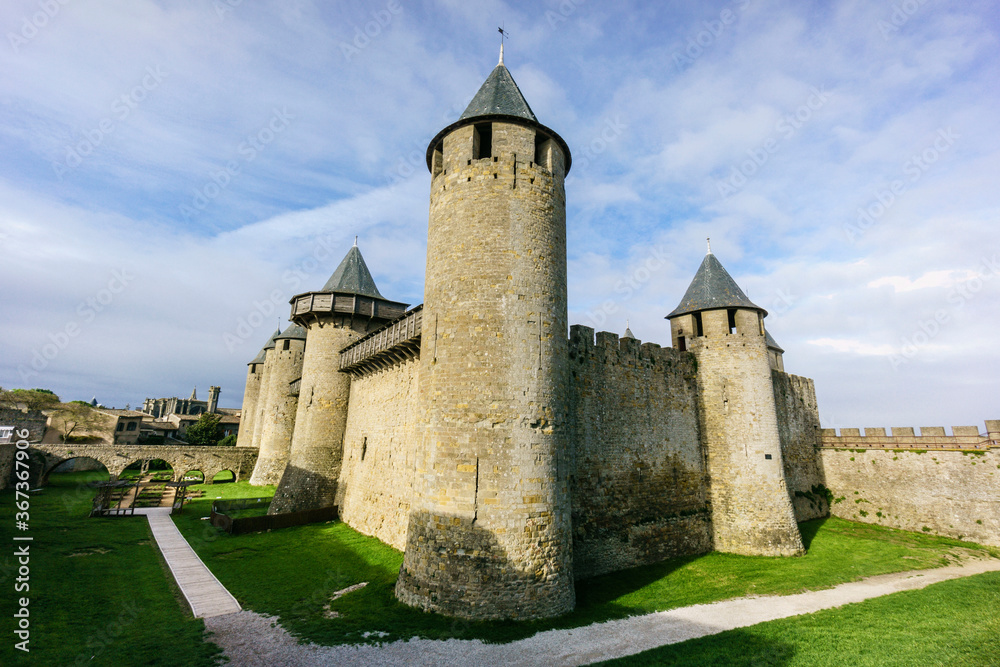 ciudadela amurallada de Carcasona , declarada en 1997 Patrimonio de la Humanidad por la Unesco, capital del departamento del Aude,  region Languedoc-Rosellon, Francia, Europa