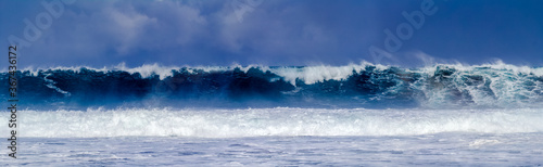 longue vague de houle australe, île de la Réunion 