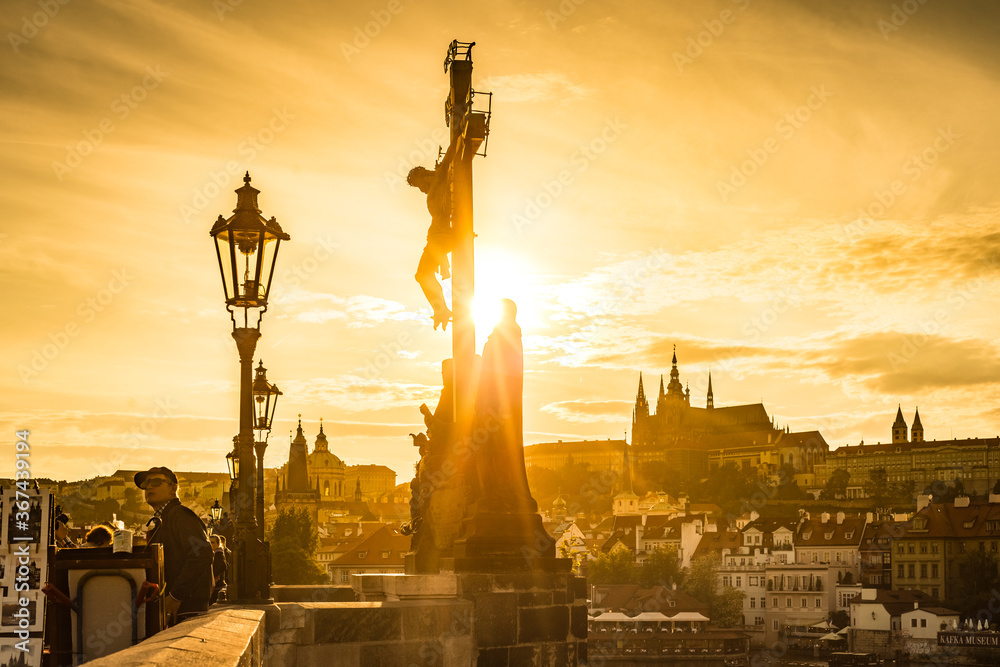 Fototapeta premium Charles Bridge, a historic bridge in Prague, Czech Republic.