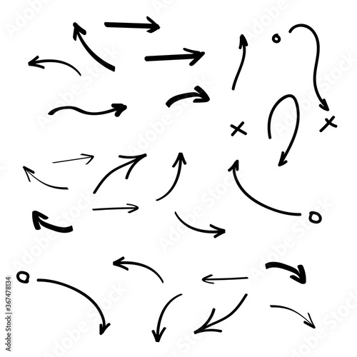Set of hand drawn arrows. Arrows doodle set