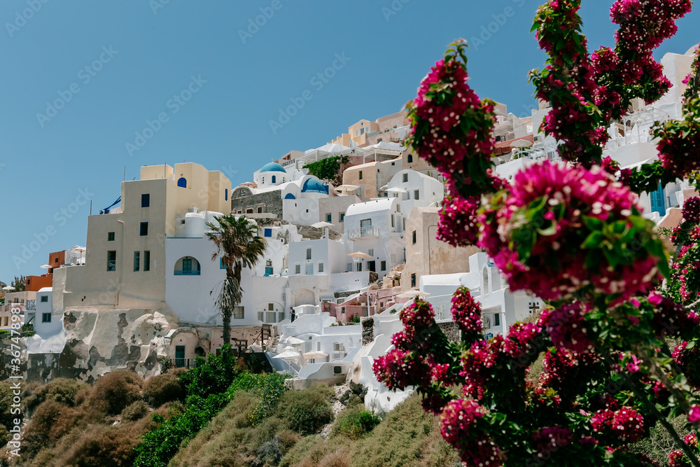Naklejka premium Santorini, Greece - romantic island with white buildings