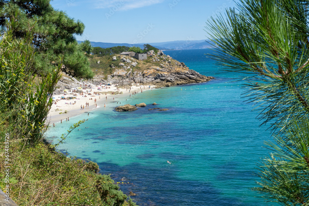 Islas cies en Galicia. Playas de agua cristalina