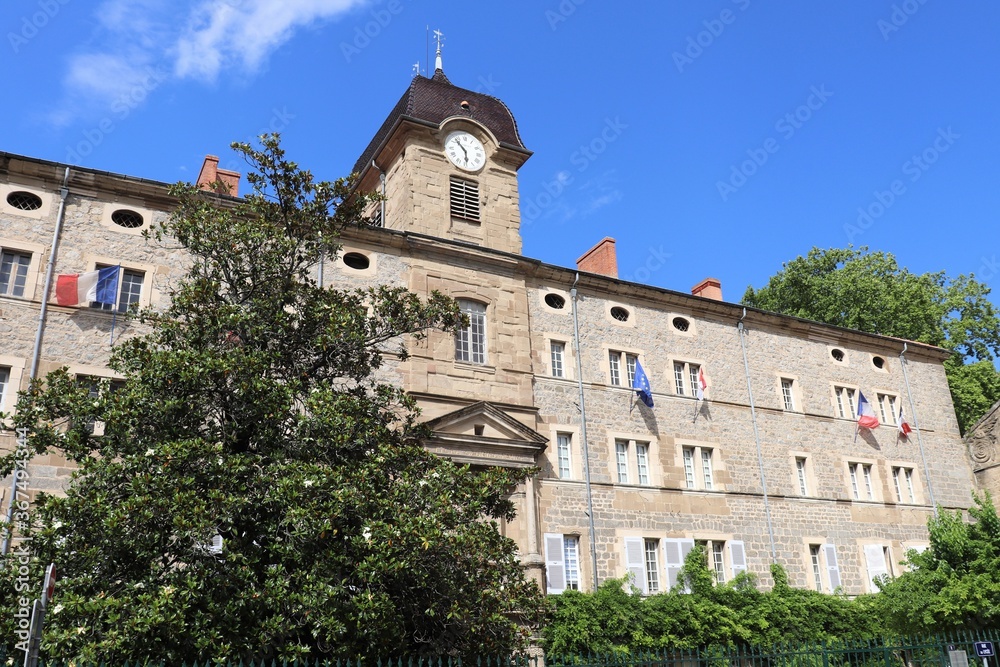 Lycée Gabriel Faure à Tournon vu de l'extérieur, ville de Tournon sur Rhône, département de l'Ardèche, France