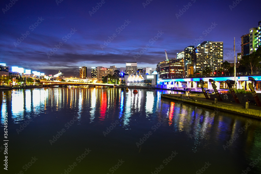 night view of Melbourne city