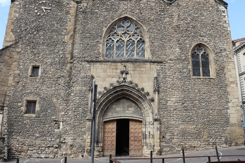 église collégiale Saint Julien à Tournon vue de l'extérieur, ville de Tournon sur Rhône, département de l'Ardèche, France