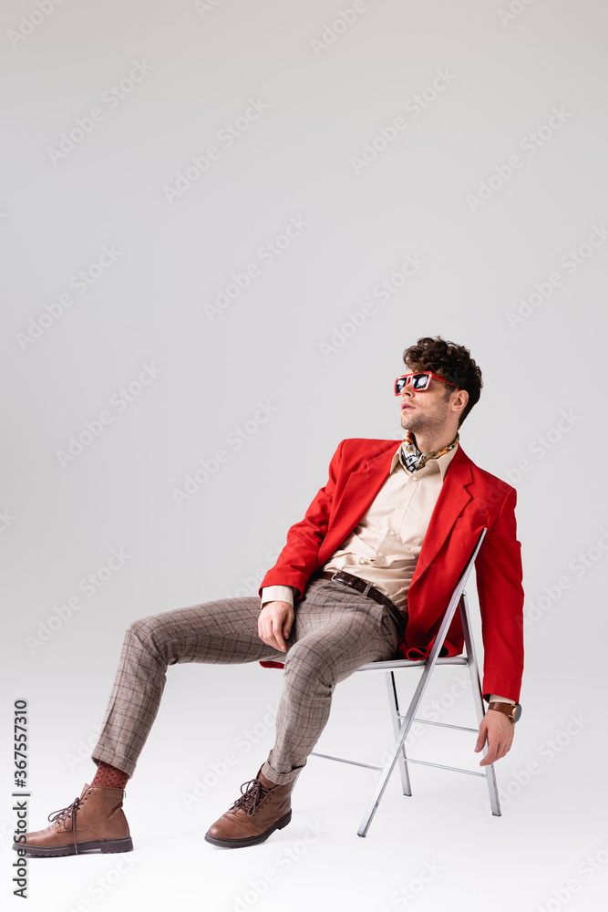 Man Sitting Pose Back Side: Over 481 Royalty-Free Licensable Stock  Illustrations & Drawings | Shutterstock