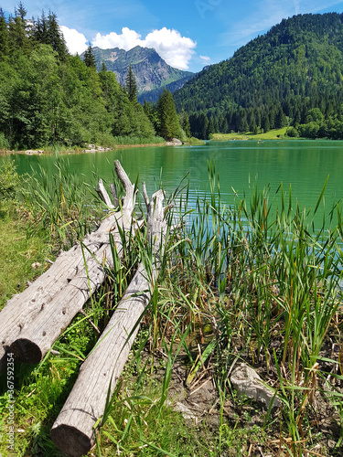 Lac de Vallon, Haute-Savoie photo