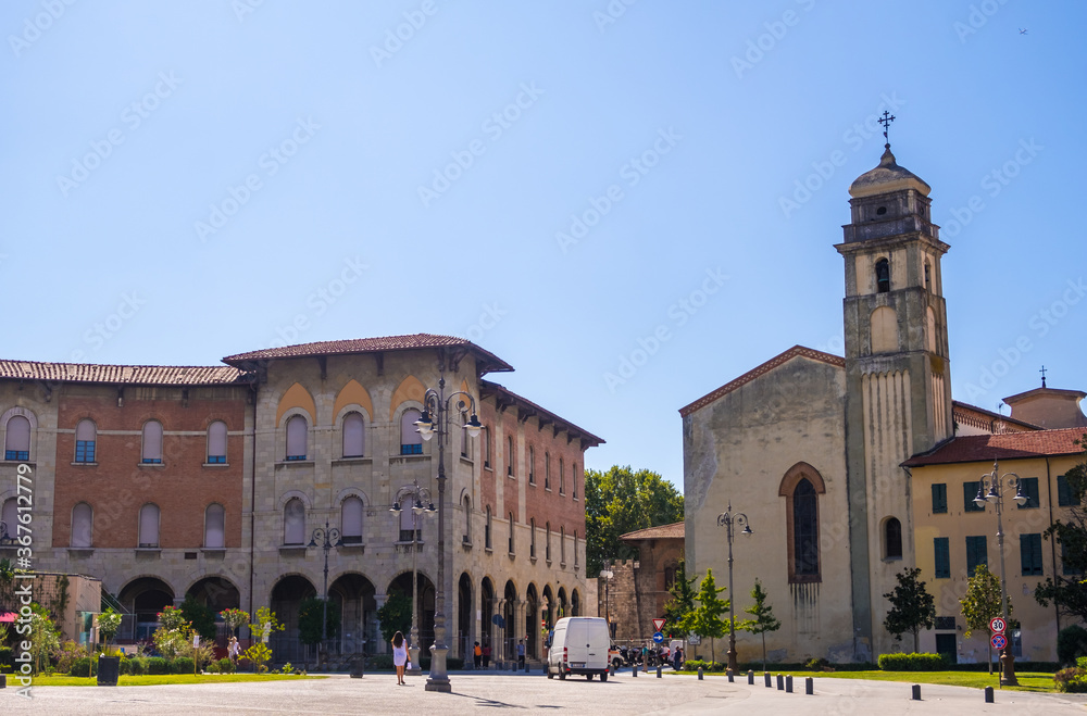 Obraz premium Pisa, Italy - August 14, 2019: St Anthony Abbey catholic church near the Piazza Vittorio Emanuele square in the historic centre of Pisa in Tuscany