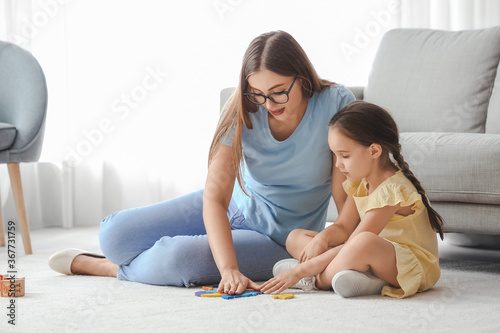 Little girl with autistic d...