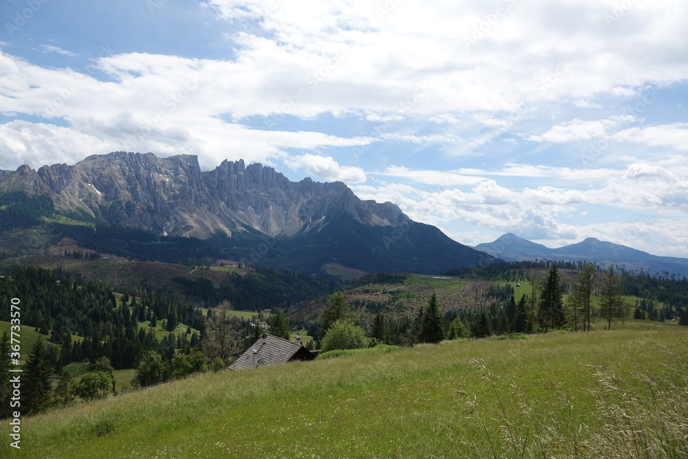 Blick vom Nigerpass zum Latemar