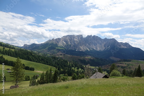 Blick vom Nigerpass zum Latemar photo