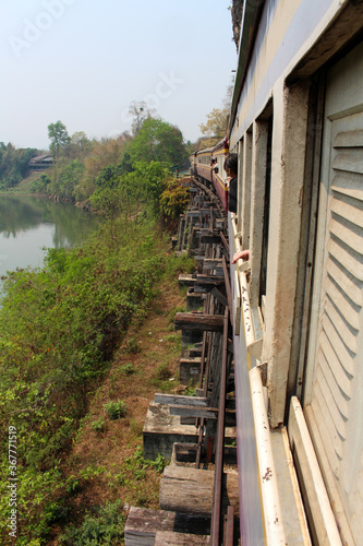 CHEMIN DE FER DE LA MORT - THAMKRA SAE BRIDGE - THAILANDE