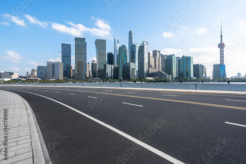 Fototapeta Naklejka Na Ścianę i Meble -  road in city