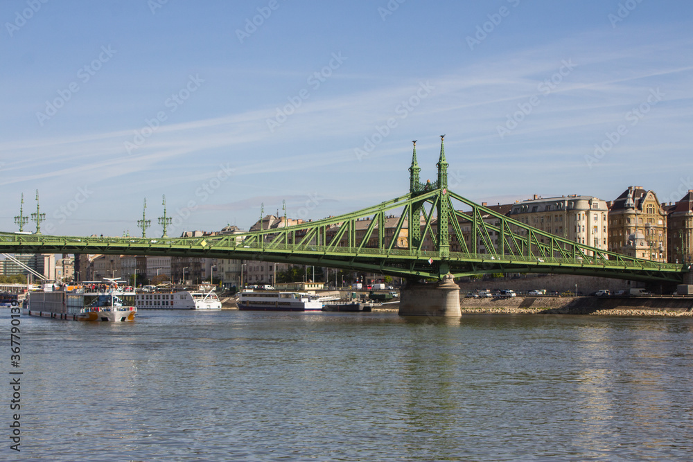 Fototapeta premium View of the Liberty Bridge in Budapest. Hungary