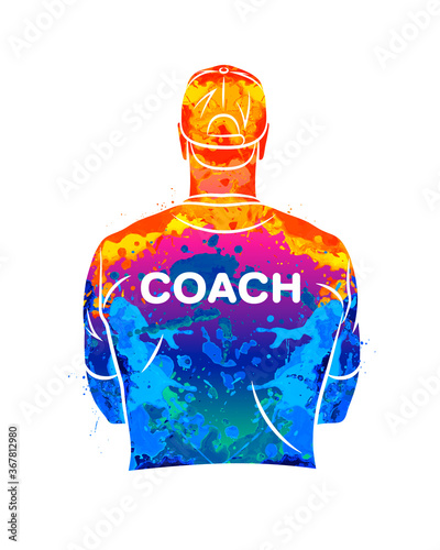 Fotografia Abstract sports coach stands with his back in a T-shirt and baseball cap