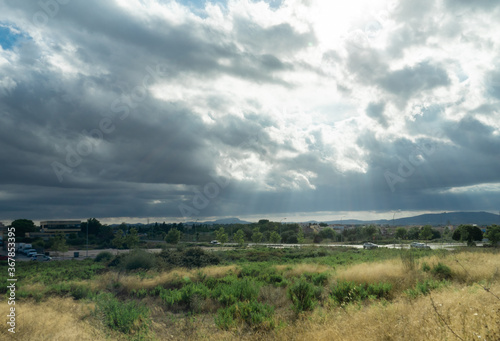 Die schöne Landschaft auf Mallorca in Spanien mit dramatischen Wolken am Himmel.  photo