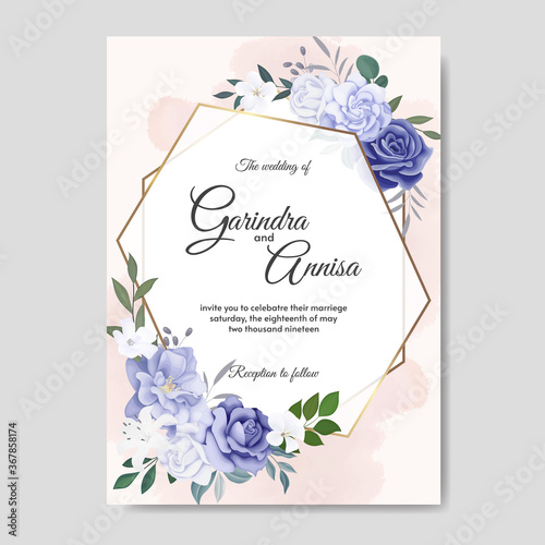  Elegant wedding invitation card with beautiful floral and leaves template Premium Vector
