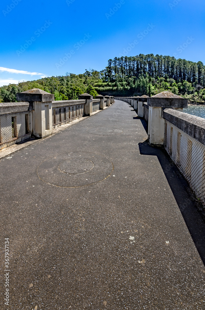 Maroondah Dam Walkway vert