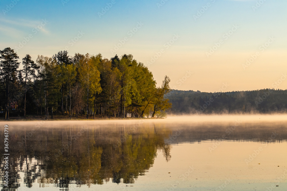 Fototapeta premium morning on the lake
