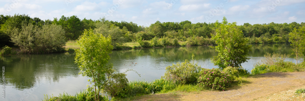 Fototapeta premium Landschaft am Fluß Lippe, Hamm, Ruhrgebiet, Nordrhein-Westfalen, Deutschland, Europa