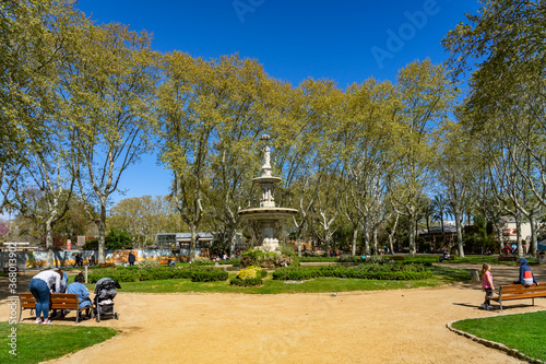 Canvas Print Main square of Barcelona zoo