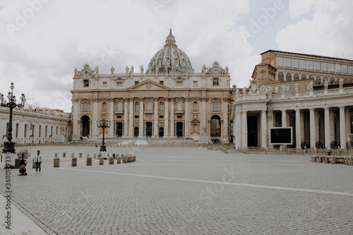 Der Petersplatz in Rom Italien ohne Touristen 