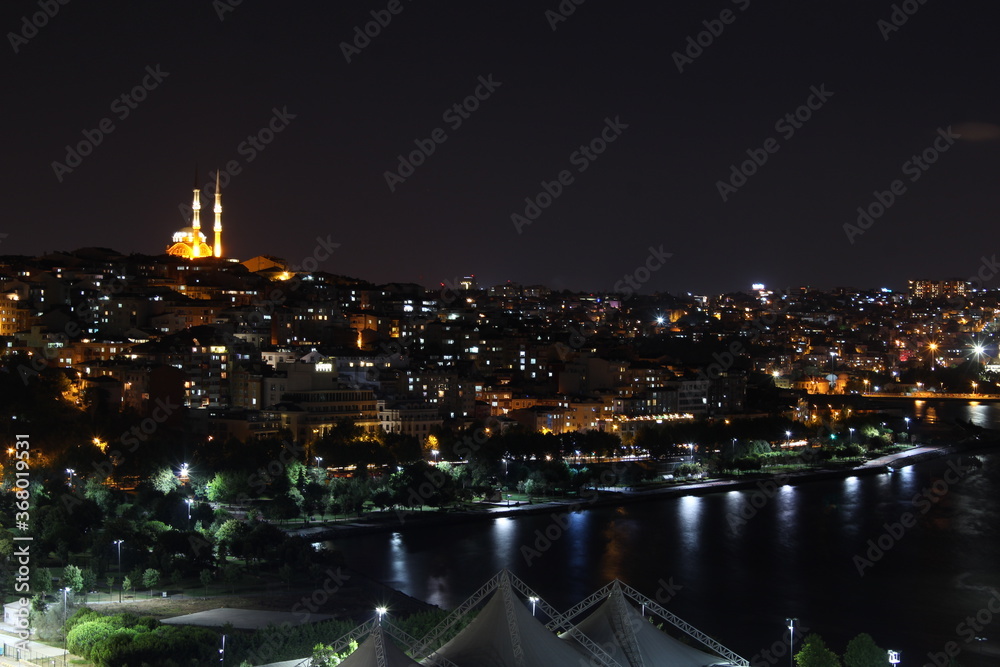 Fototapeta premium night glow of the city