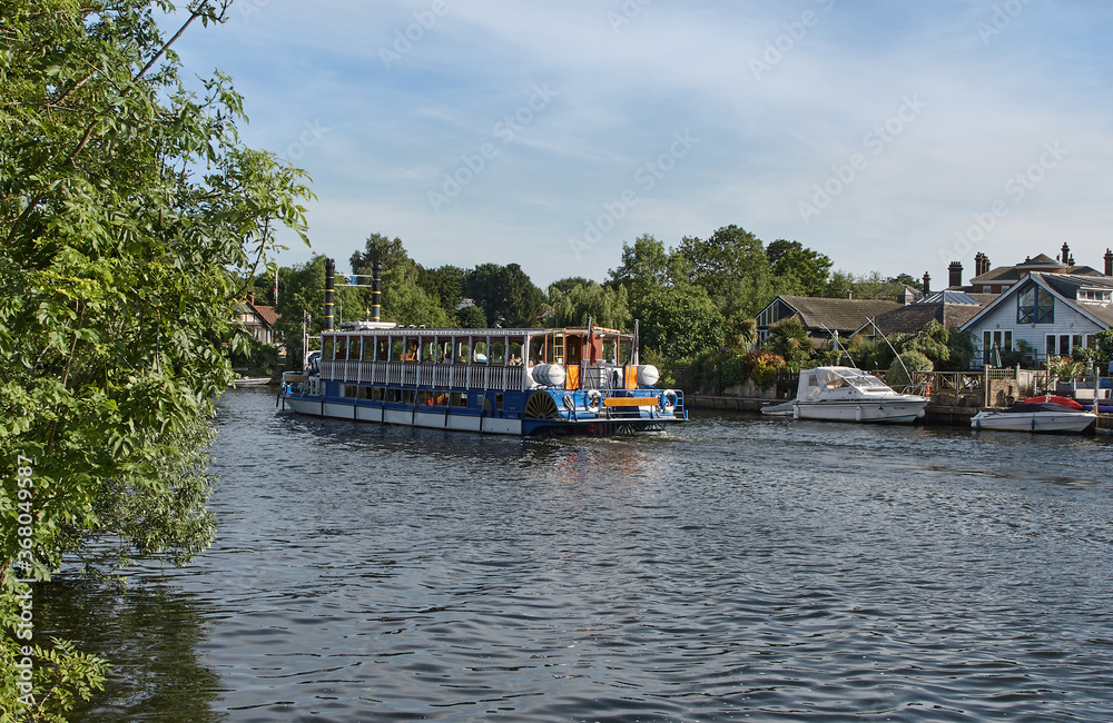 touristic ship on the river Thames