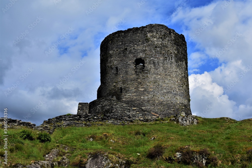 Dolbadarn Castle, Llanberis, Snowdonia National Park, North Wales
