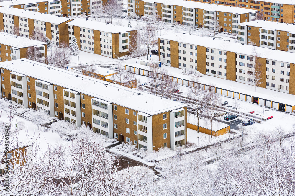 Obraz premium Snow covered residential area in a Swedish town