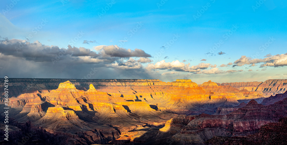 panorama of grand canyon at south rim