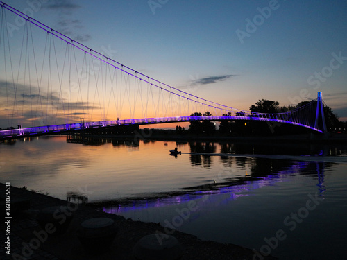 Foto Osijek/Croatia-June 18th, 2019: Wonderful suspended pedestrian bridge crossing D